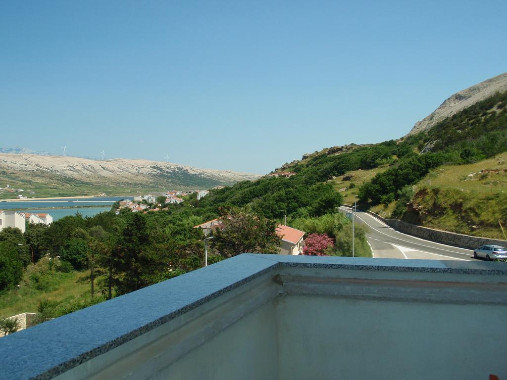 Apartments Ariana Паг Екстериор снимка